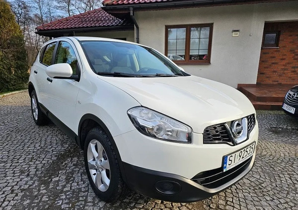 Nissan Qashqai cena 36900 przebieg: 188000, rok produkcji 2012 z Mszczonów małe 352